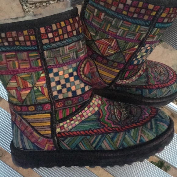 Uggs-custom painted - Picture 6 of 6